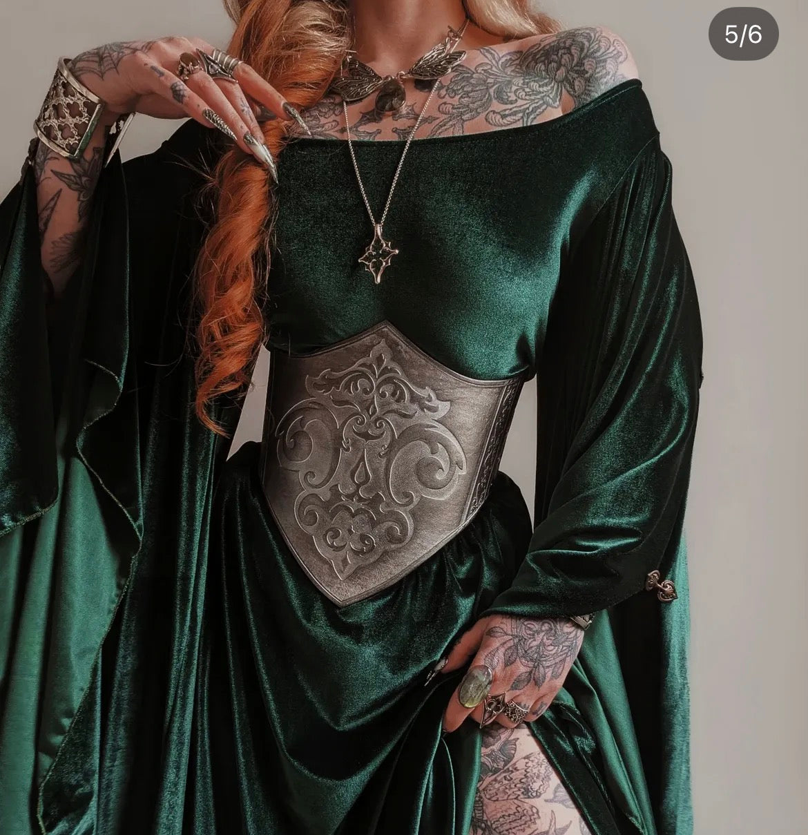 Corset Armadura Plateada de Cuero