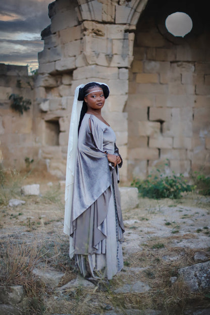 Vestido Medieval de Terciopelo Plata