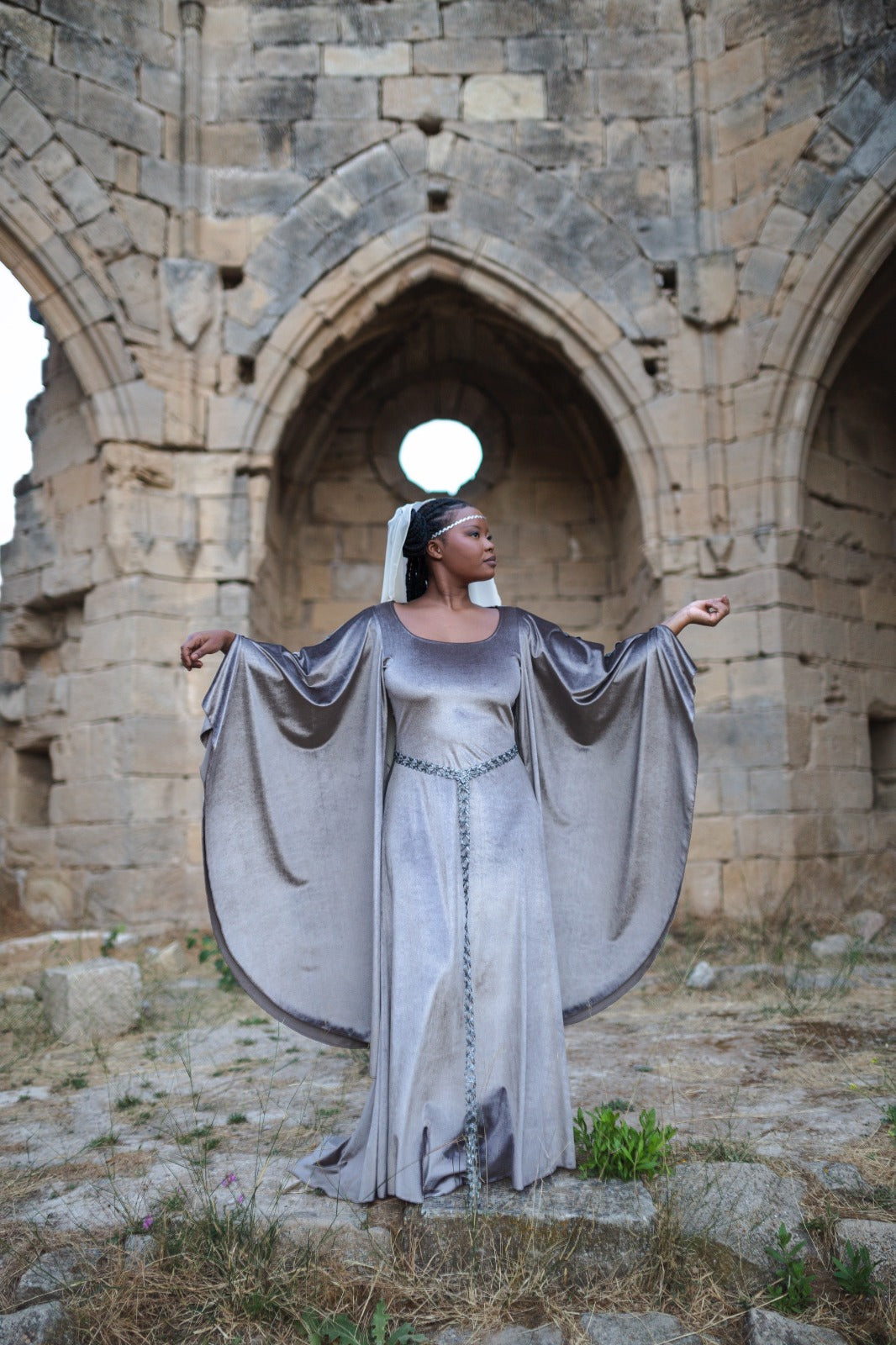 Vestido Medieval de Terciopelo Plata