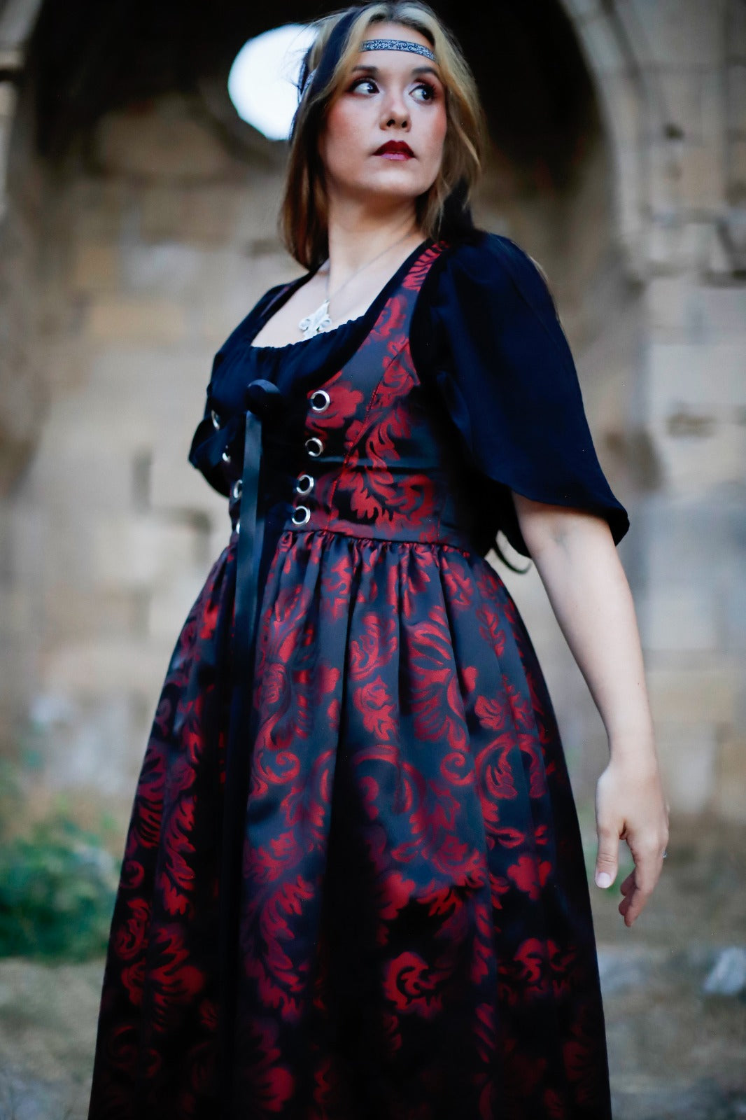 Sobrevestido Castlecore