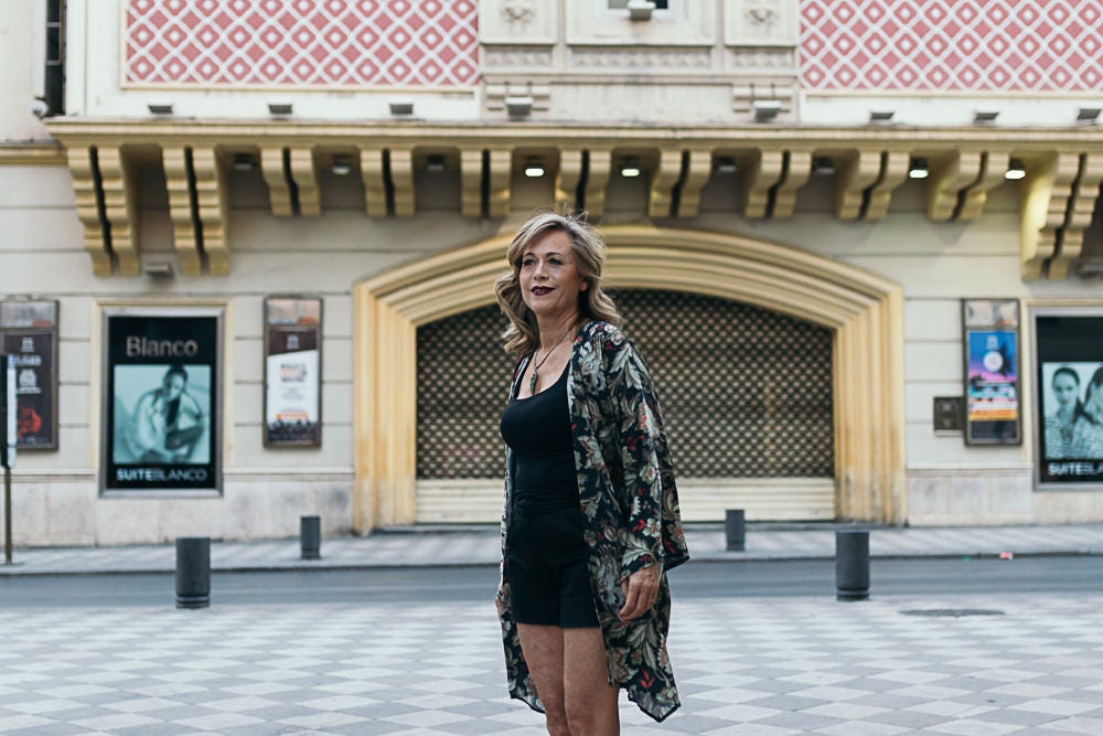 Kimono Floral Victoriano de Seda Vegana
