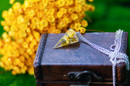 Colgante Péndulo de Resina con Flores Amarillas Reales