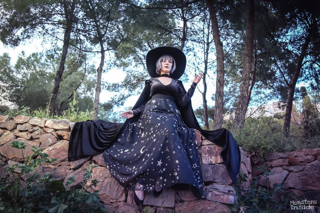 Falda Larga Celestial de Estrellas y Lunas