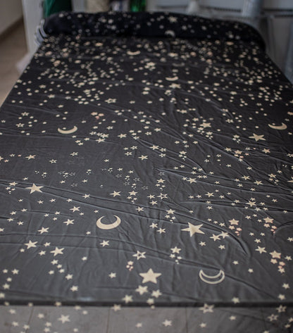 Tela de Gasa Celestial de Lunas y Estrellas