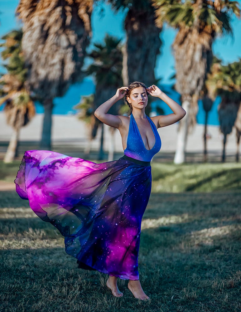 Falda Larga Nebulosa Celestial