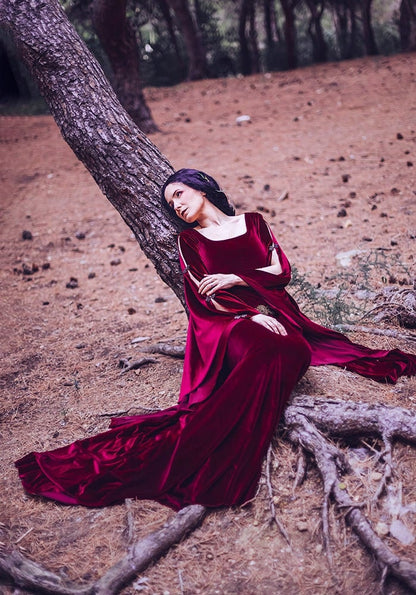 Vestido Medieval de Terciopelo Burdeos