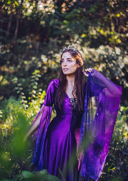Vestido Élfico Nebulosa de Terciopelo Morado