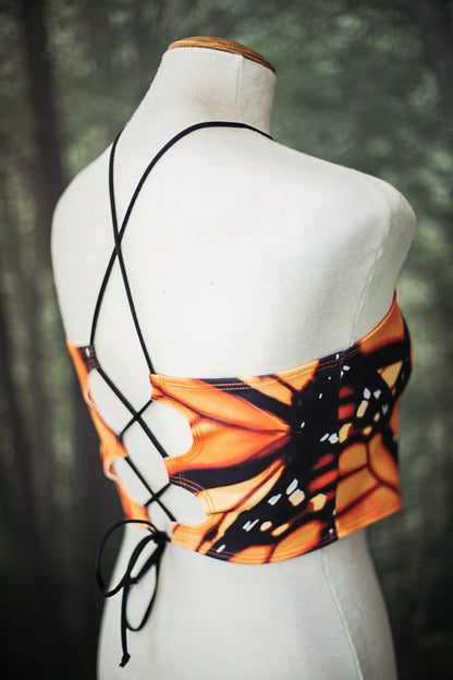 Top de Bikini Halter Mariposa Monarca