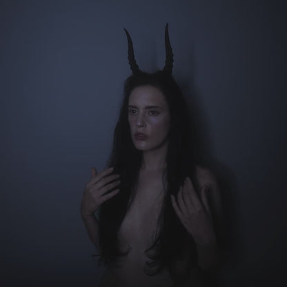 Diadema de Bruja con Cuernos de Demonio y Luna