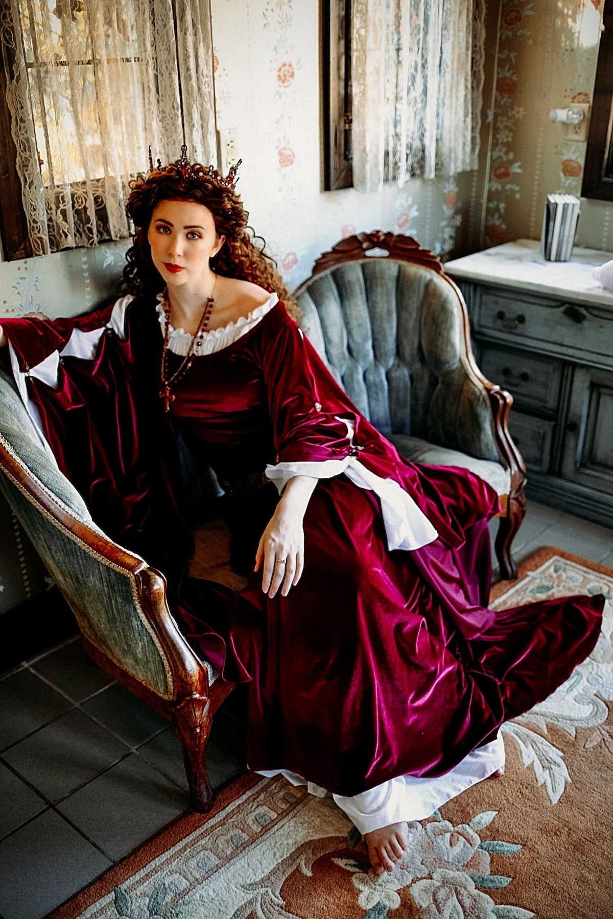 Vestido Medieval de Terciopelo Burdeos