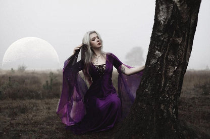 Vestido Élfico Nebulosa de Terciopelo Morado