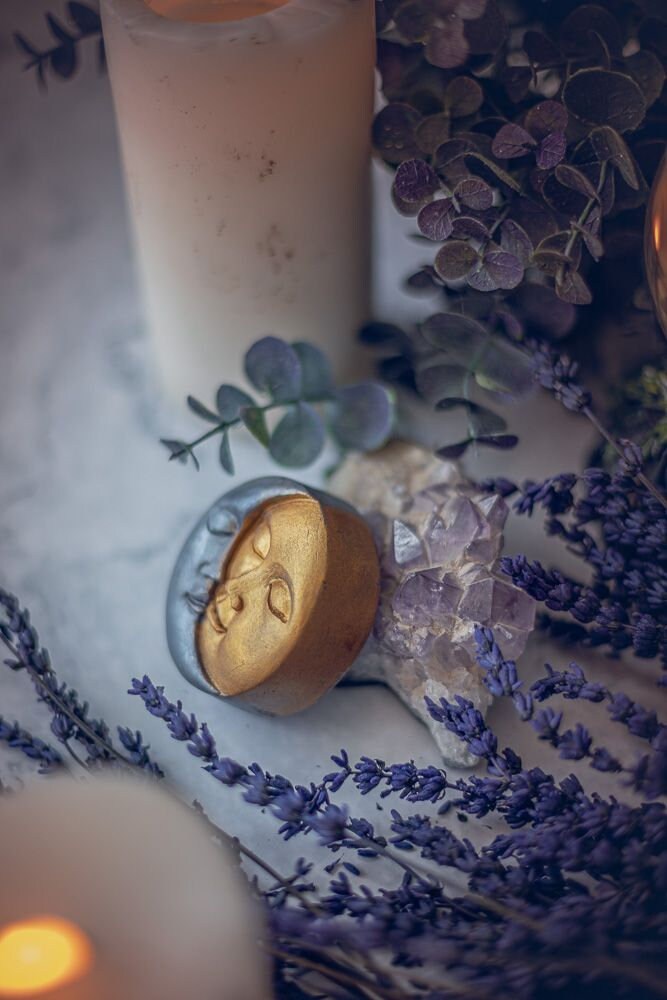 Jabón Artesanal Luna · Lavanda
