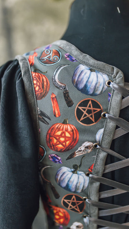 Corset Renacentista de Halloween con Calabazas