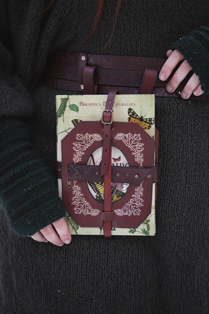 Portador de Libros de Cuero para Cinturón