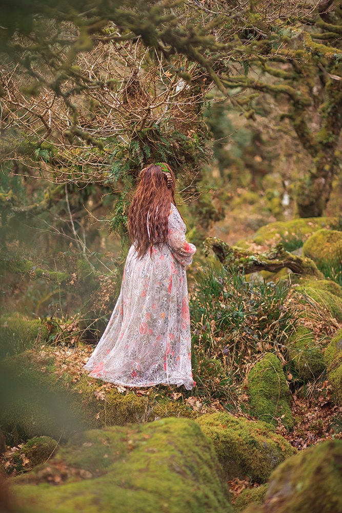 Sobrevestido de Encaje Floral