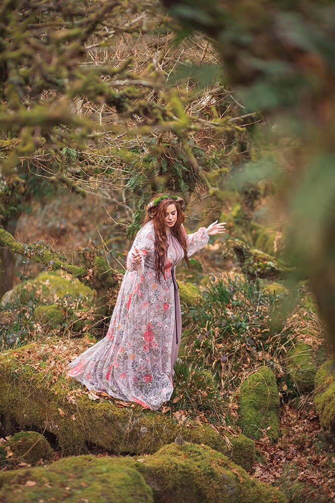 Sobrevestido de Encaje Floral