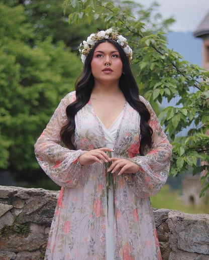 Sobrevestido de Encaje Floral