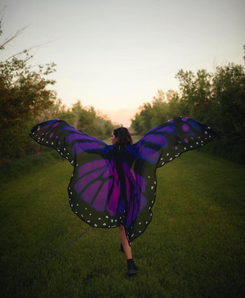 Alas de Mariposa Monarca Morada Gigantes