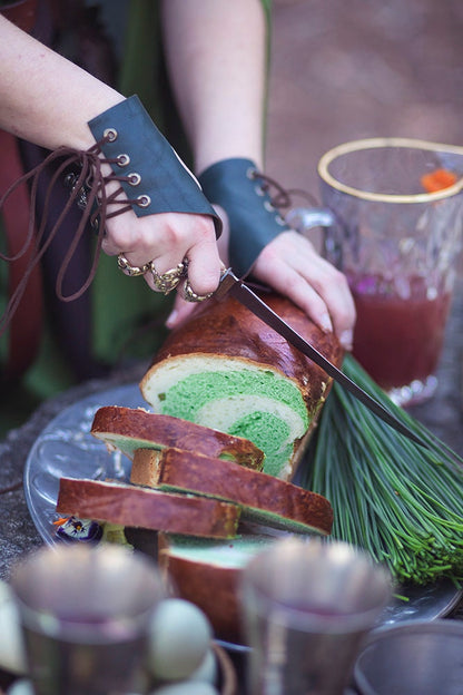 Brazales Élficos de Cuero Verde Oscuro