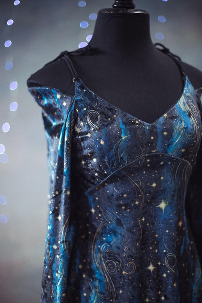 Vestido Celestial de Terciopelo