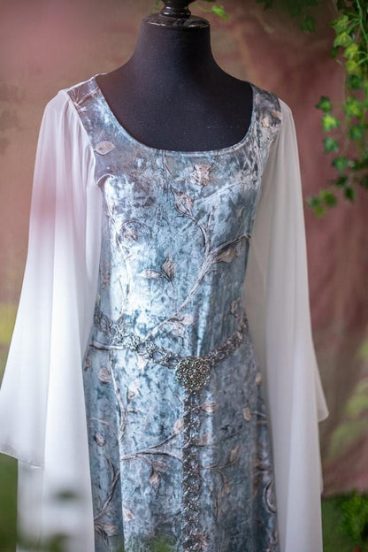 Vestido Élfico de Terciopelo