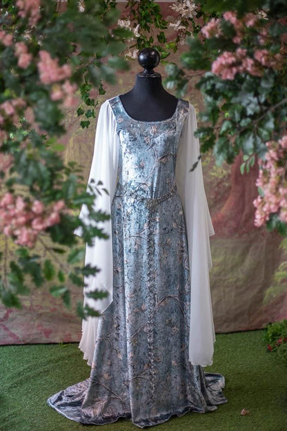 Vestido Élfico de Terciopelo