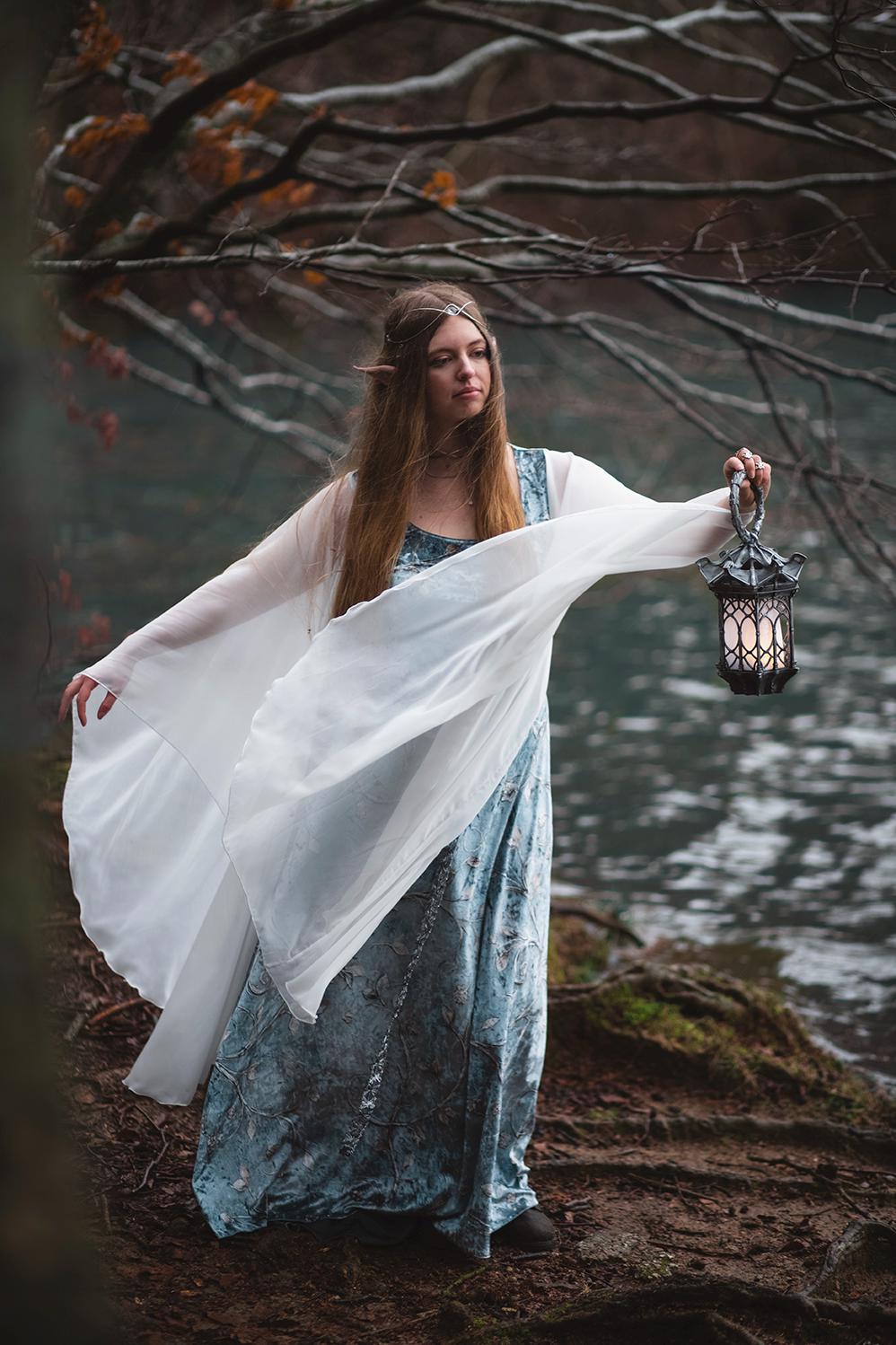 Vestido Élfico de Terciopelo