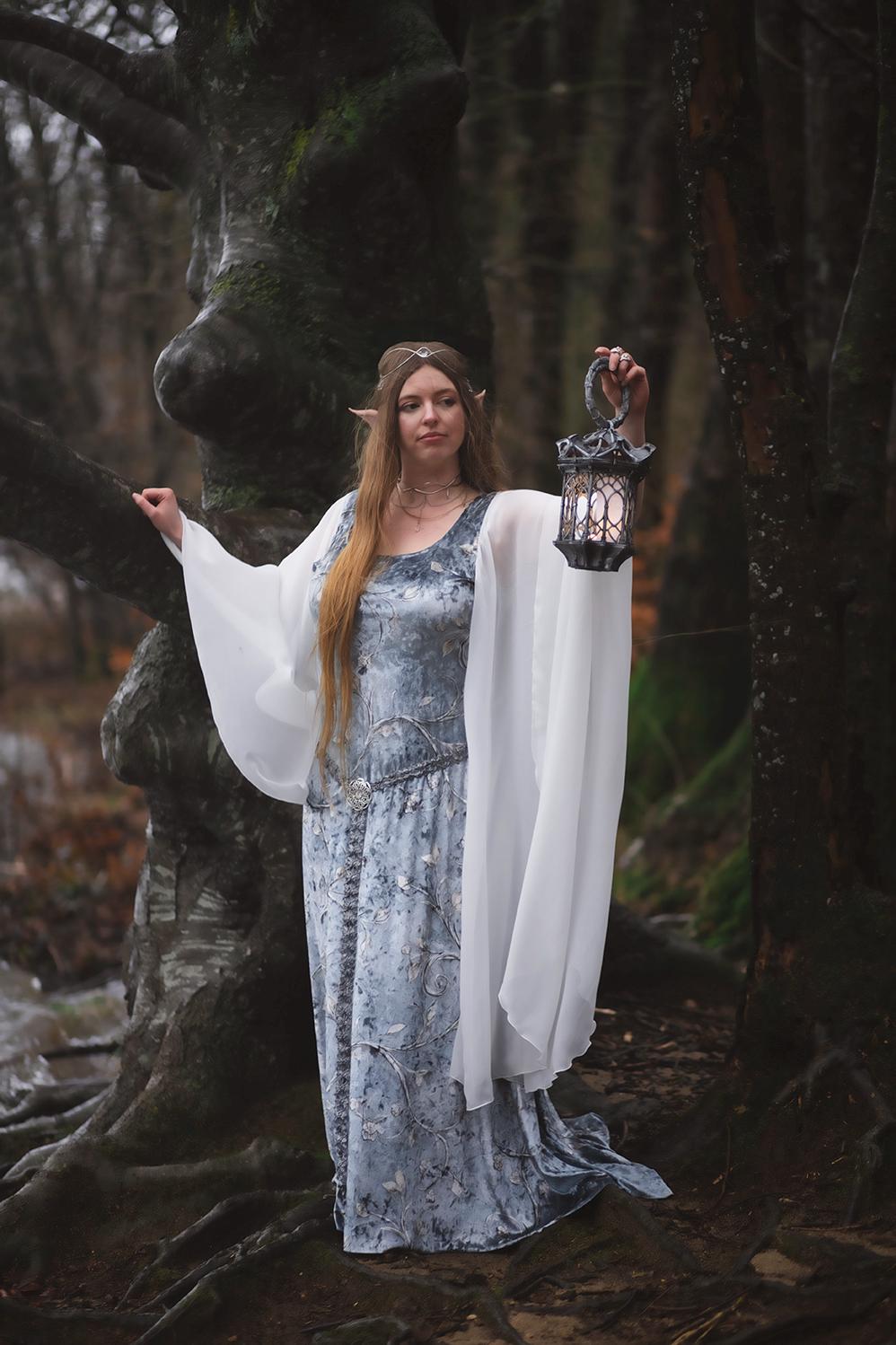 Vestido Élfico de Terciopelo