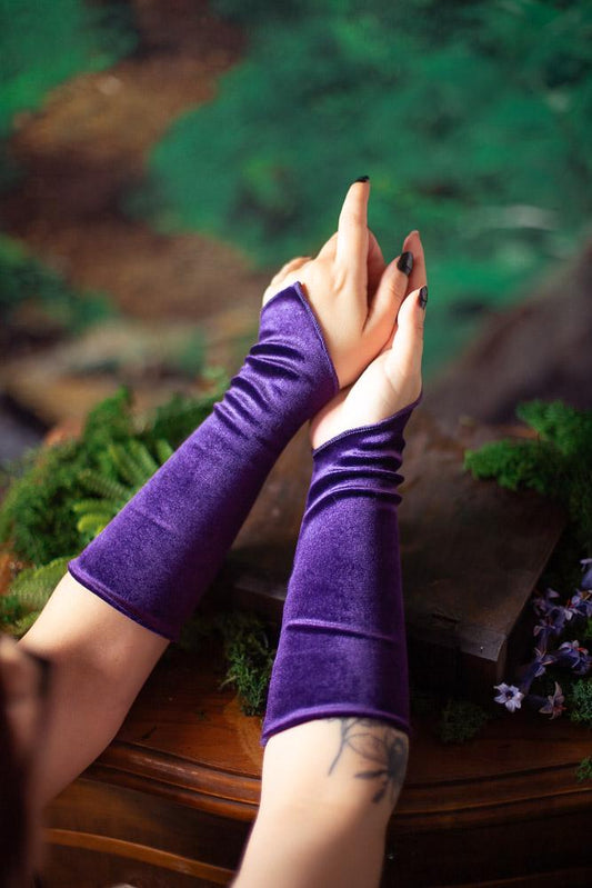 Brazales de Terciopelo Morado