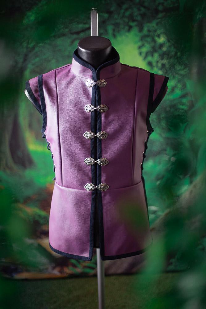 Chaleco Élfico Morado de Cuero Vegano