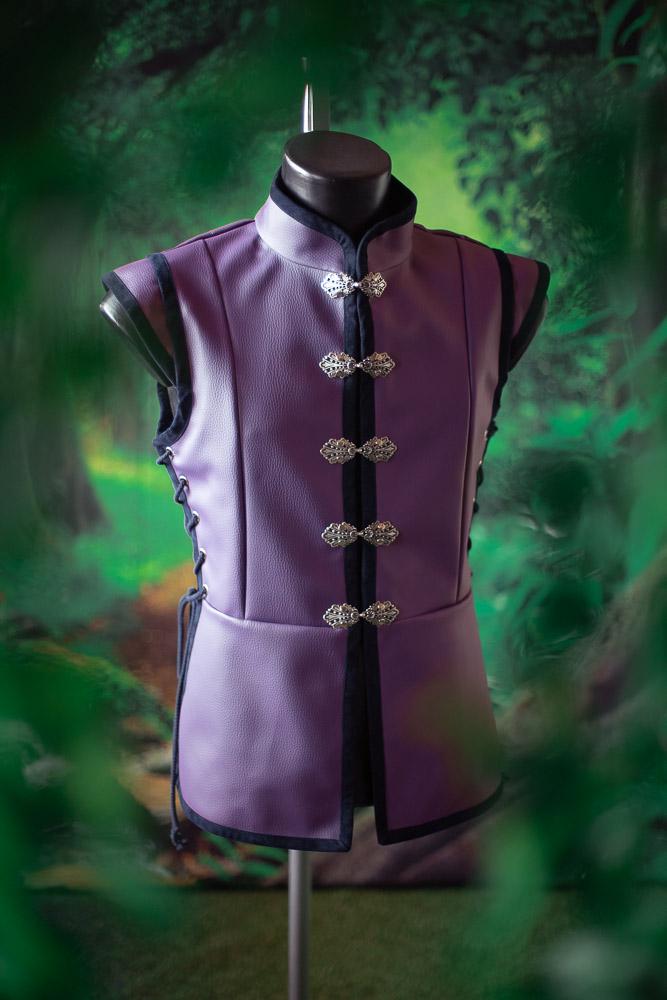 Chaleco Élfico Morado de Cuero Vegano