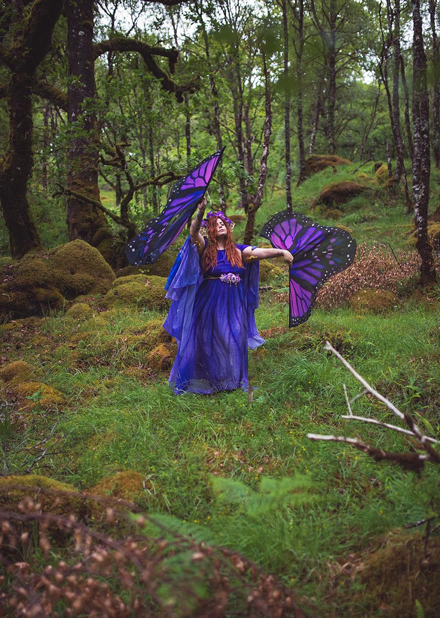 Banderas de Danza Mariposa Monarca Morada