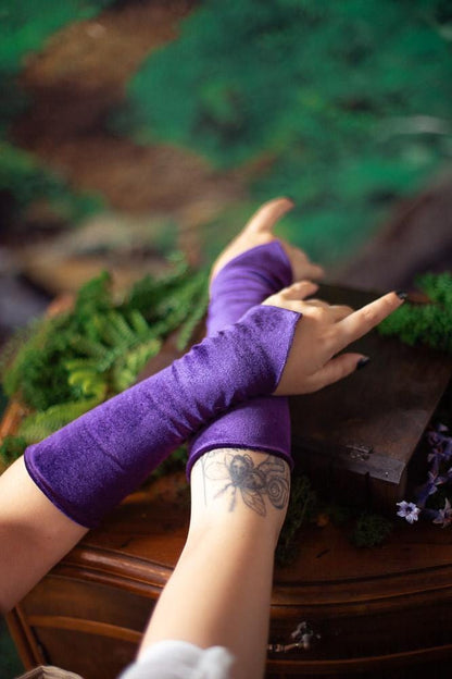 Brazales de Terciopelo Morado