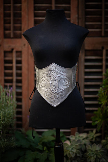 Corset Armadura Plateada de Cuero