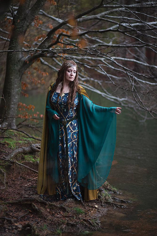 Vestido Élfico Verde con Mangas de Gasa