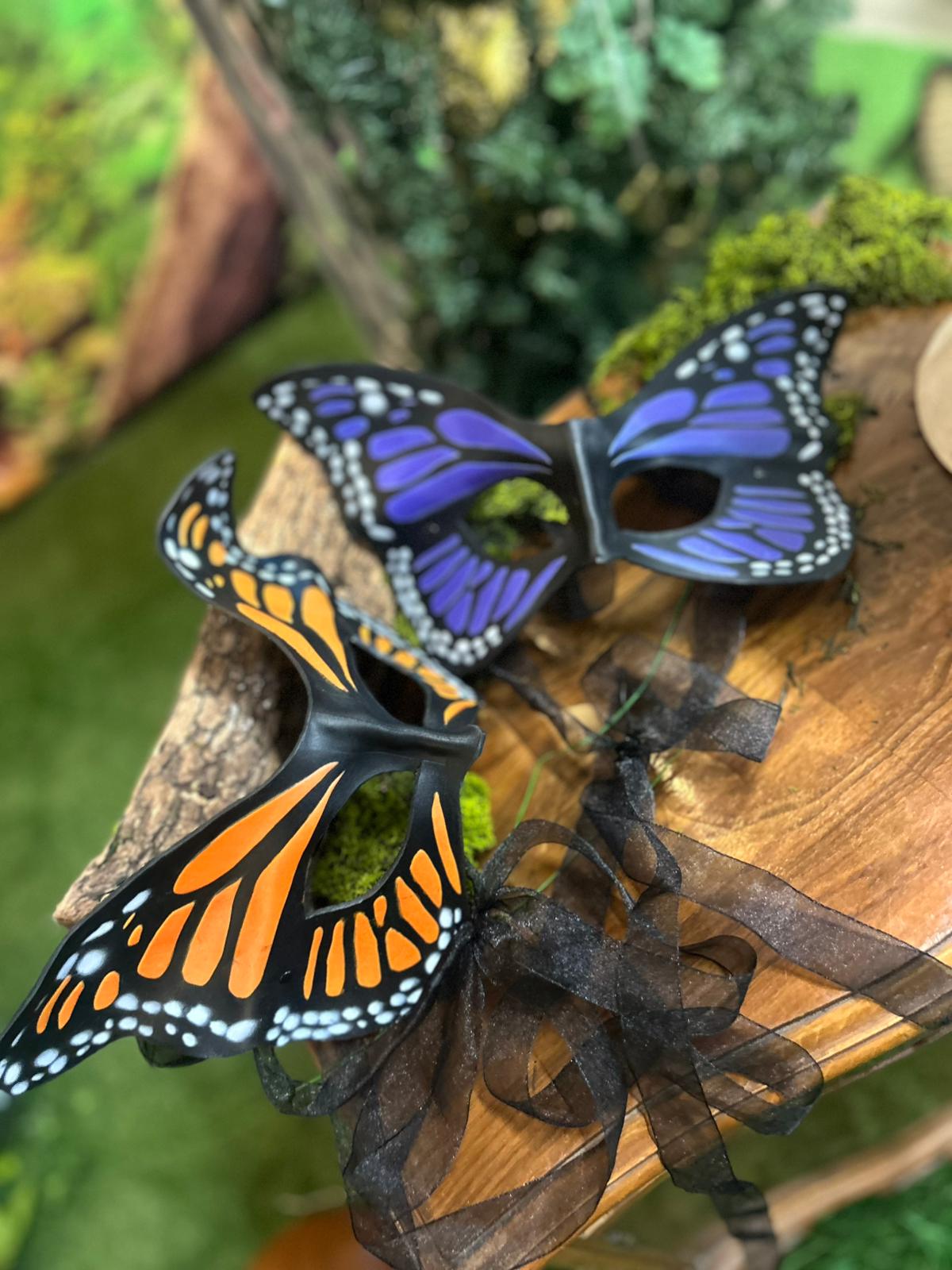 Máscara de Cuero Mariposa Monarca