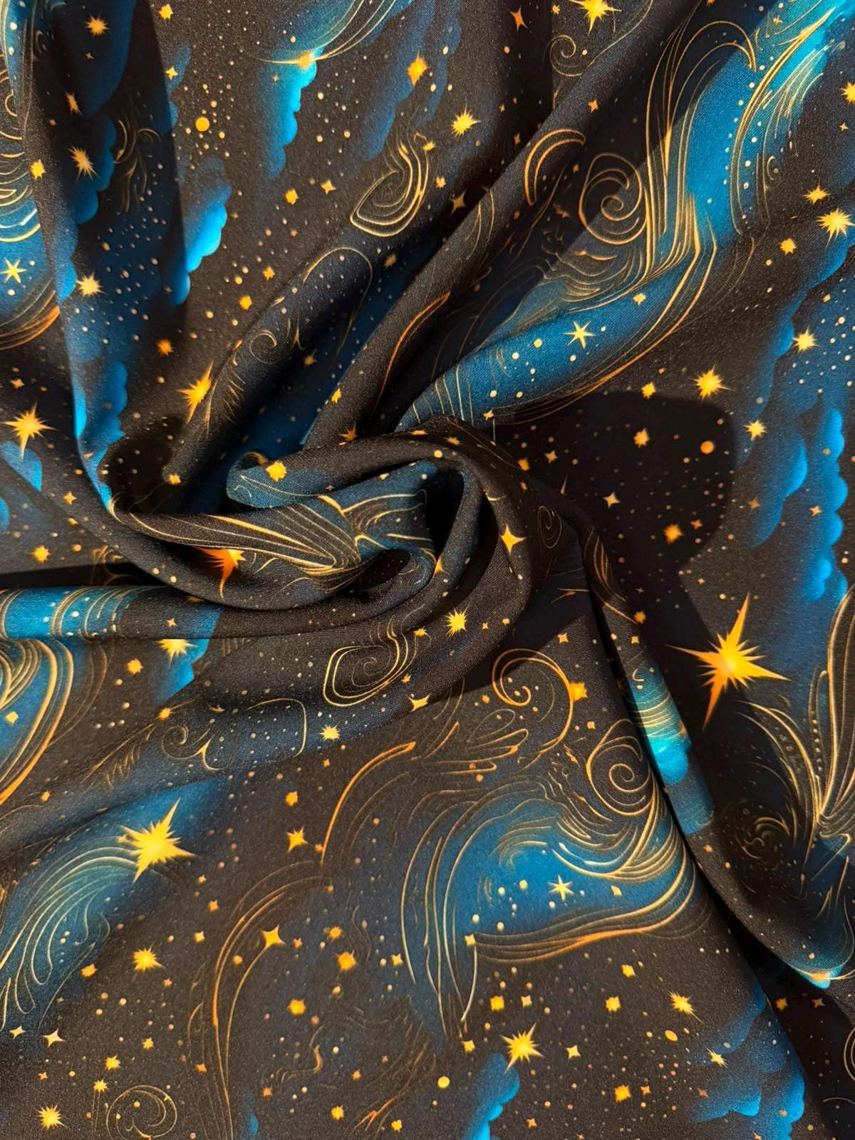 Tela Celestial de Estrellas y Cielo Azul Nocturno